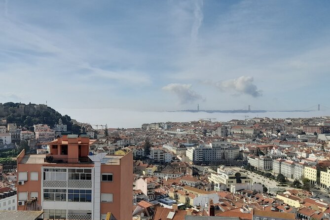 1 Guide 1 Tuk Tuk — Complete Historical Tour — True Local Guide - The earthquake-and-dictatorship square: where Lisbon’s turning points show up