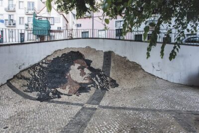 2 Hours Private Hills Historical Tour in Lisbon - Raphael’s Style: Friendly, Practical, and Good With Photos