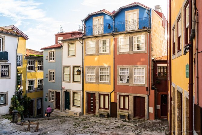 3-Hour Porto Jewish Heritage Walking Tour with Local Guide - São Bento da Vitória: Memorial Stop and Local Connections