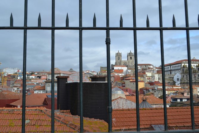 3-Hour Porto Jewish Heritage Walking Tour with Local Guide - Passeio das Virtudes: Views as a History Tool