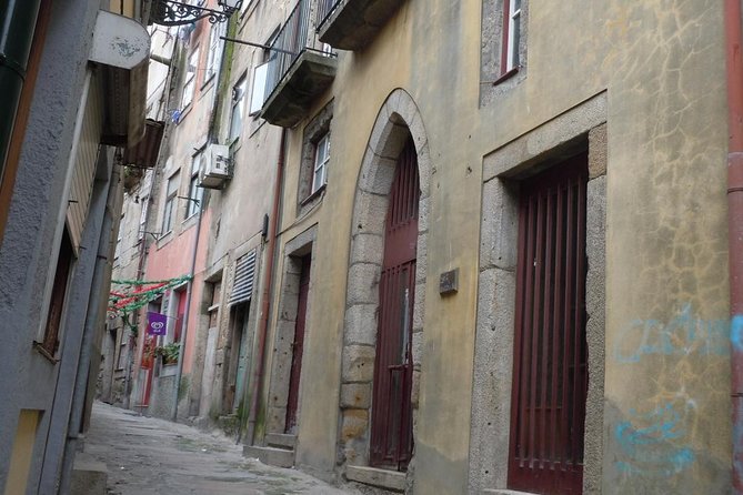3-Hour Porto Jewish Heritage Walking Tour with Local Guide - From Ribeira Square to the Old Jewish Quarter Area