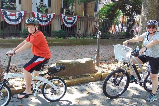 60-Minute Guided Segway History Tour of Savannah - Cathedral of St. John the Baptist and LaFayette Square moment