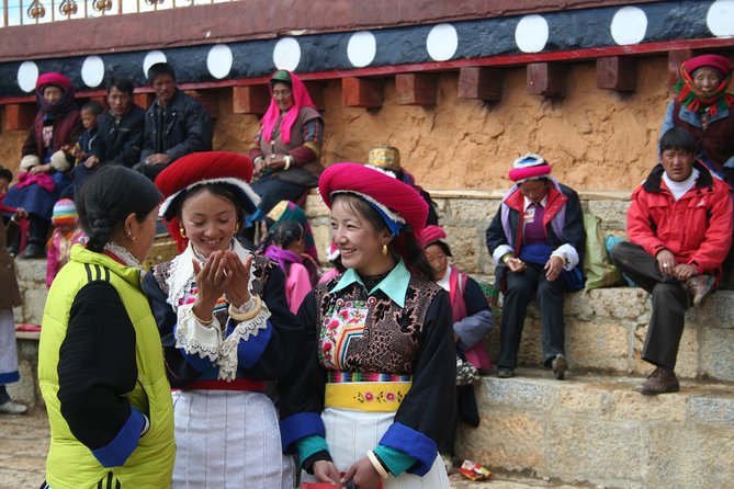 9 days Ancient Town Tour - Shaxi Ancient Town and Shibaoshan: cliffside Buddha art and a slower way to move