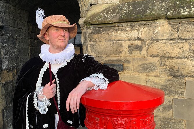 A Historical tour of Warwick with Queen Elizabeth's Secret Lover - The Lord Leycester and Randolph Turpin statue: finishing the town circuit