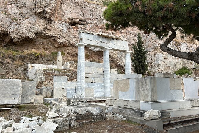 Acropolis of Athens Historical Tour For History Enthusiasts - Temple of Athena Nike and Propylaea: Victory, Gateways, and Views