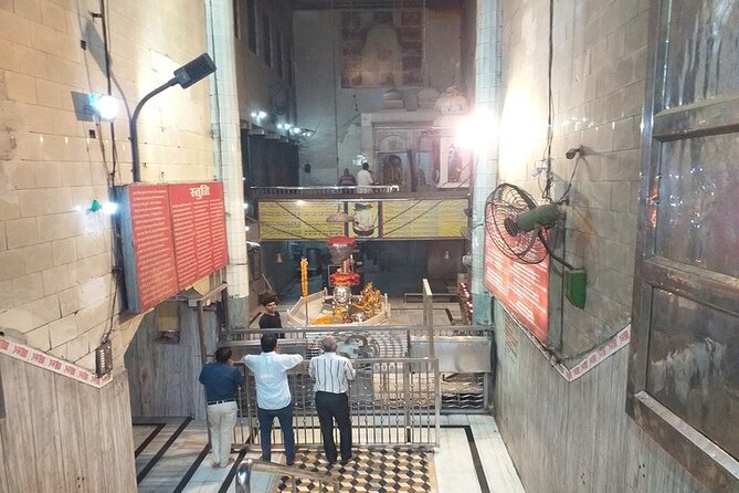 Agra Old City Walking Tour, Private Heritage walking Guided Tour - Stop 5: Daresi Wholesale Market Then Yamuna Views of Taj Mahal and Agra Fort