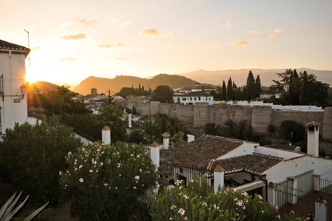 Albayzín y Sacromonte, Unesco Heritage Neighborhoods - Sacromonte caves: ravines, caló culture, and zambras atmosphere