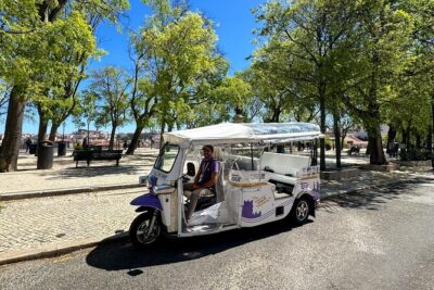 Alfama Private Tuk Tuk Tour: Lisbon’s Oldest Neighborhood (2 HRS) - Meeting at Hard Rock Cafe and how the route flows