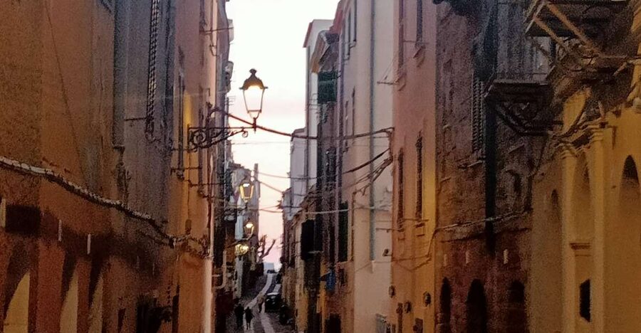 Alghero: walking tours around the ancient city - Key highlights worth marking on your map