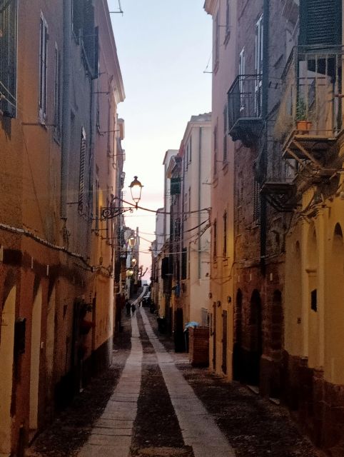Alghero: walking tours around the ancient city - The Catalan heart: language origins and everyday culture
