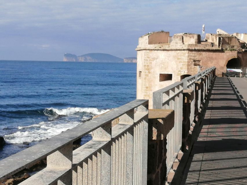 Alghero: walking tours around the ancient city - Retracing centuries of occupation, pirates, and kingdoms