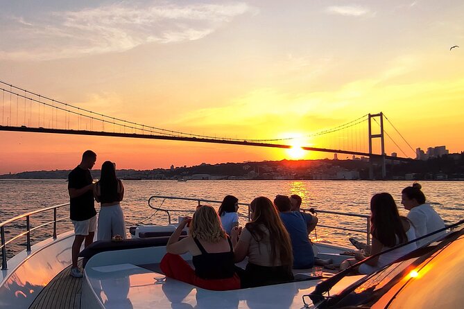 All in One Day Istanbul - Historical Tour of Istanbul with Bosphorus Cruise - Topkapi Palace vs. Dolmabahçe: How to Choose When the Schedule Shifts