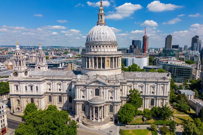 American Heritage in London 4 Hour Private Tour in a Black Cab - Meeting at Embankment and what pickup really means