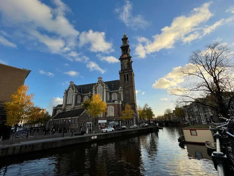 Amsterdam: Private Anne Frank and Jewish History Tour - Apple pie and a drink: why the comfort matters here