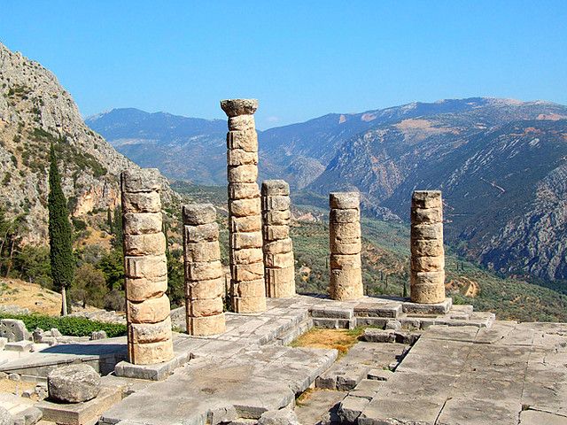 Ancient Delphi Full-Day Tour from Athens - Entering Delphi: what you’ll actually see at the Oracle site