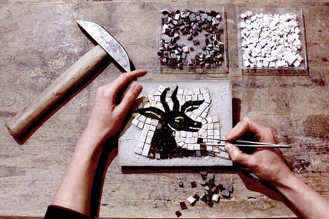 Ancient Mosaic Workshop in Rome - Small group size, lots of attention: what max 7 really means
