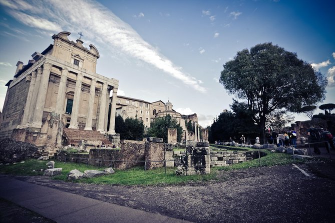 Ancient Rome Guided Tour: Colosseum, Forum and Palatine - Pace, walking, and the small planning moves that save your feet
