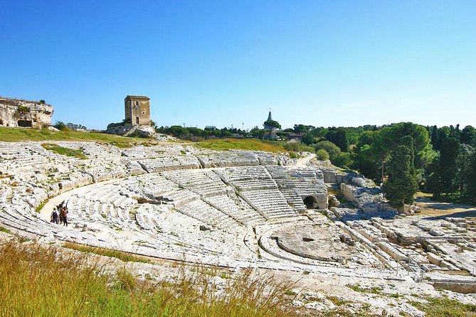 Ancient Syracuse: private guided tour of the Neapolis archaeological park - What private means here: faster comprehension, less wasted time
