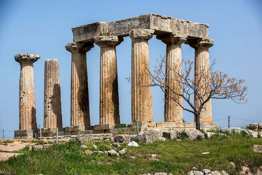 Athens: Ancient Corinth & Nafplion Guided Premium Tour - Ancient Corinth guided walk: Temple of Apollo, Roman Agora, fountains
