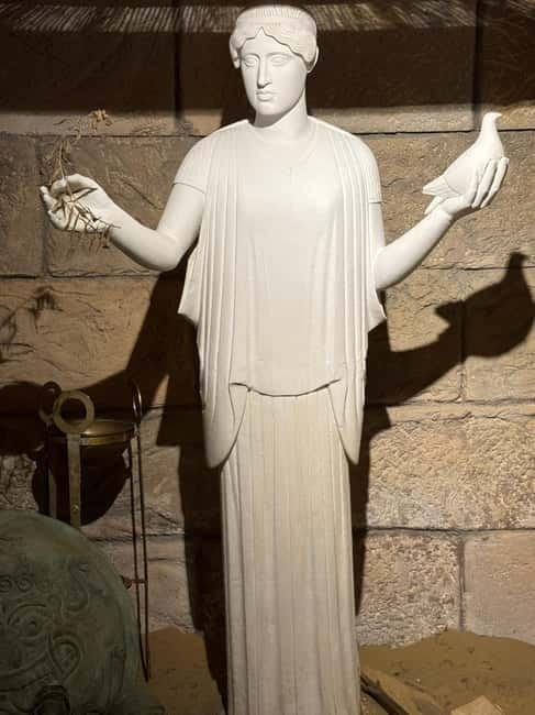 Athens: Be an Ancient Sculptor: Craft Your Greek Masterpiece - The Ancient Room: wine stories that explain the art