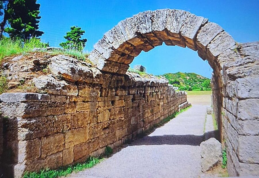 Athens: Corinth Canal and Ancient Olympia Private Trip - Museum Time: Why Independent Visits Work Better Than Rushed Tours