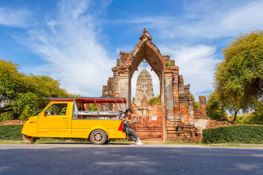 Ayutthaya Day Tour: Ancient Trade Route Temples River Cruise - Morning Pickup and the Private Van Value