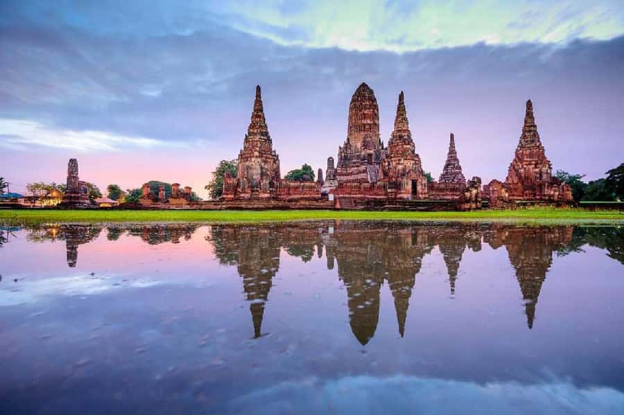 Ayutthaya Private Guided Day Tour, 4 Ancient Temples - Wat Mahathat: The Banyan Tree That Changes the Way You Look