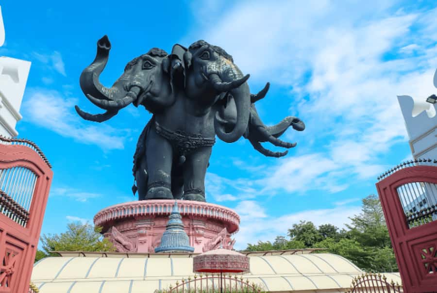 Bangkok: Ancient City Muang Boran and Erawan Museum Tour - Getting Around: Golf Cart vs SUV Comfort (and a Practical Tip)
