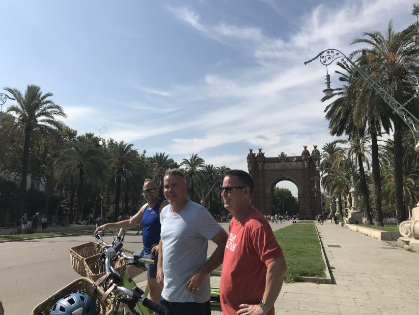 Barcelona: 2.5-Hour Bike or E-Bike Historical Tour - Passeig de Sant Joan to Sagrada Família: The Unfinished Part That Feels Real