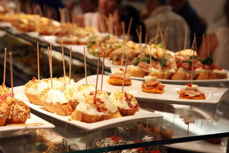 Barcelona: 3-Hour Sips, Sites & Bites Food & History Tour - What you’ll actually eat and drink (and why it matters)