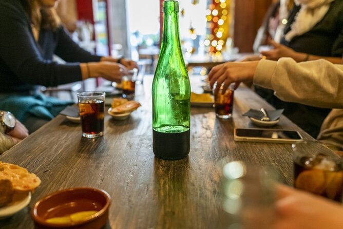 Barcelona: La Boqueria Food, Wine & History Walking Tour - The tastings and lunch: what four tapas spots really buys you