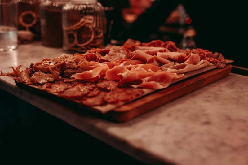 Barcelona: Tipsy Tapas & History Tour in the Gothic Quarter - Who this tour is best for (and who should consider another plan)