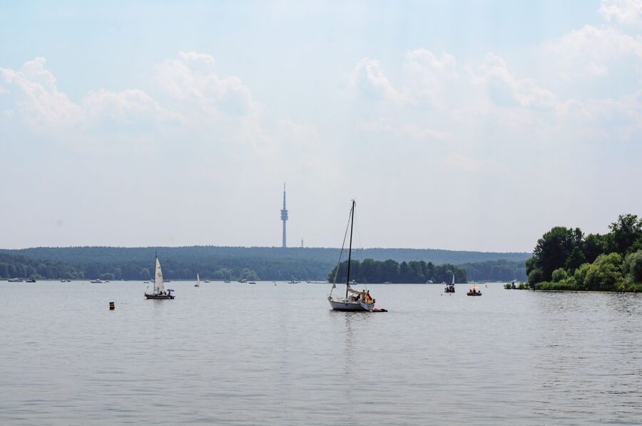 Berlin: 3-Hour World Heritage Cruise to Potsdam - Glienicke Bridge and Friendship Island: The Route Turns Historical