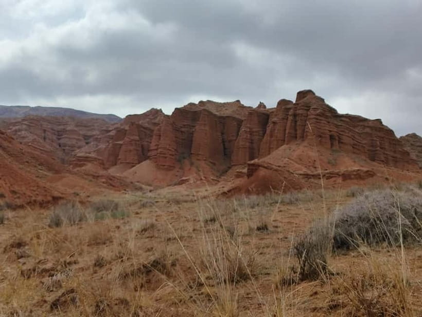 Bishkek: Ancient Burana Tower and Konorchek Canyons Day Trip - Konorchek Canyon hike: red-rock trails, petroglyphs, and 4 short climbs
