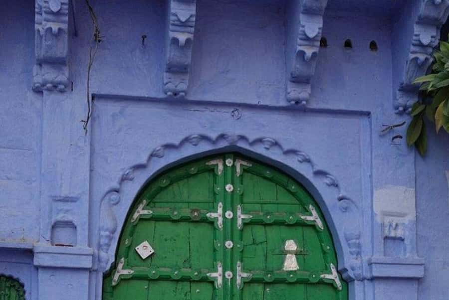 Blue City Heritage Walking Tour With Pick Up & Drop Off - Ranisar Lake inside the city wall: the calm break you’ll feel