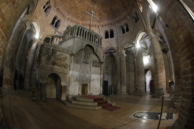 Bologna historical art walking tour with hidden gems and tastings - Archiginnasio di Bologna: Oldest University Power to Wooden Anatomy Theater