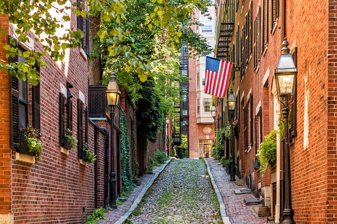 Boston: Underground Railroad History Tour of Beacon Hill - Otis House and the 1806 church: when politics turned personal