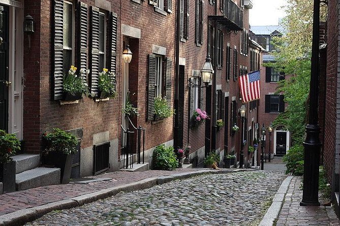 Boston: Underground Railroad History Tour of Beacon Hill - Meeting at the Soldiers and Sailors Monument: get oriented fast