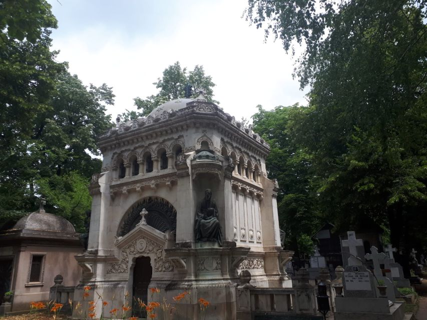 Bucharest: 3-Hour Dark History Tour with a Local - Should You Book This Dark History Tour?