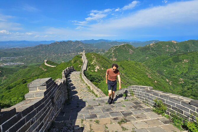 BusDa-Ancient Great Wall &Badaling Great Wall Full-day Bus Tour - Lunch, tickets, and cable car planning