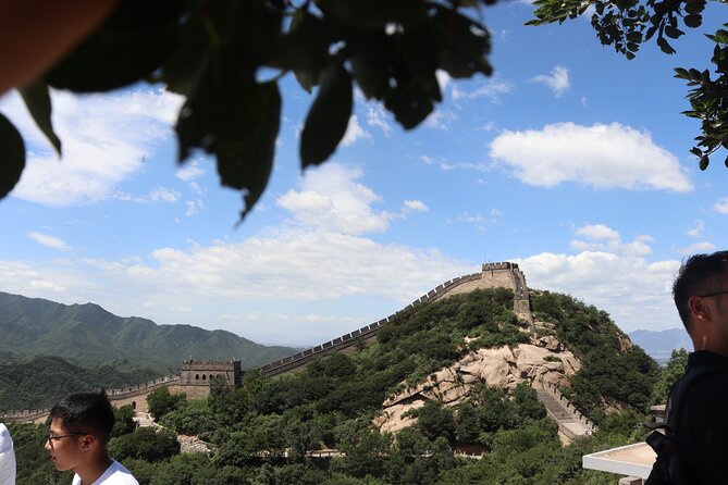 BusDa-Ancient Great Wall &Badaling Great Wall Full-day Bus Tour - Getting to the Wall: meeting point and the real schedule