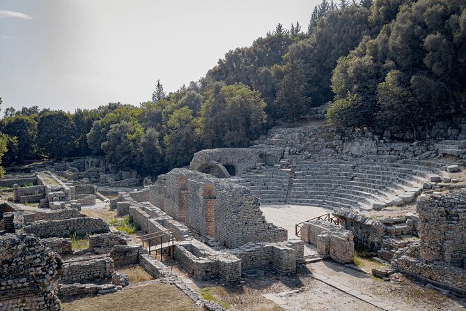 Butrint Ancient City Blue Eye Spring and Lekursi Castle Tour - Syri i Kaltër (Blue Eye): the cold spring you hear before you see