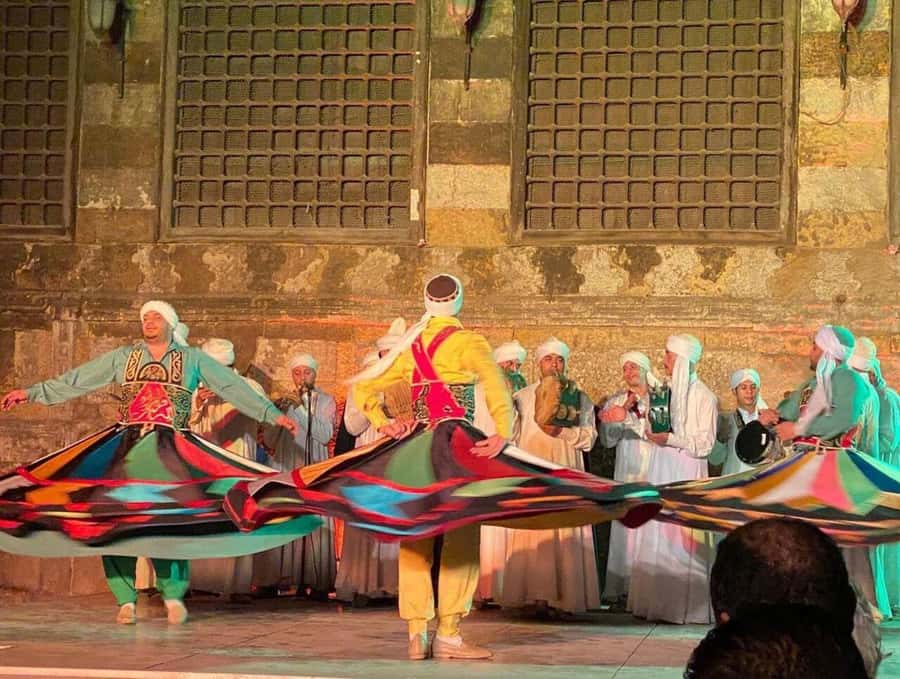 Cairo: Egyptian Heritage Tanoura Dancing Troupe Show - Tanoura + whirling dervish: What the performance actually feels like