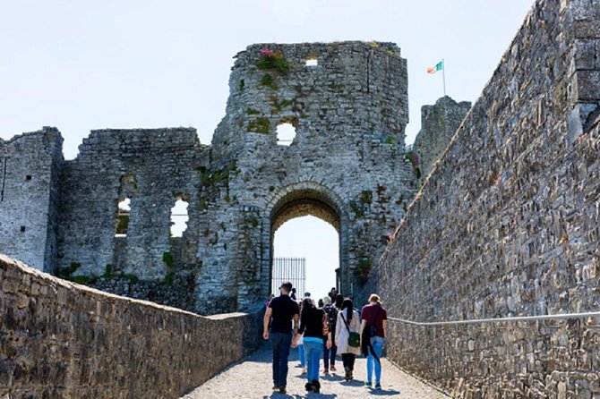 Celtic Boyne Valley & Ancient Sites Day Tour From Dublin - Fore Distillery: a short tasting detour that can feel long