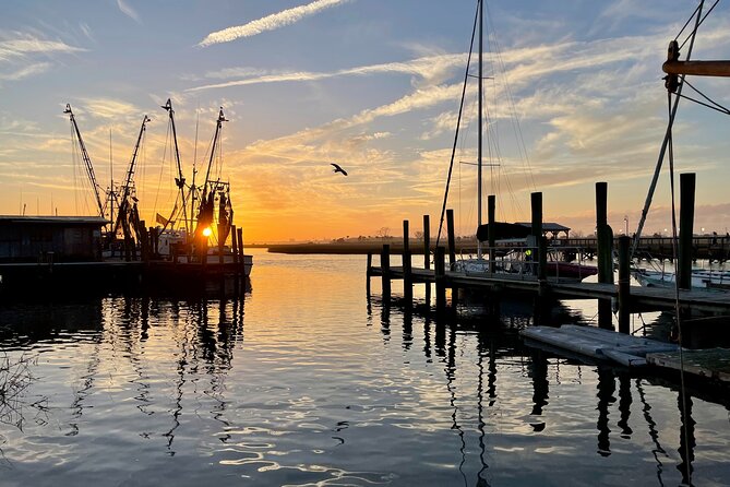Charleston History Tour / - The Battery & White Point Gardens: a defensive seawall that became a promenade