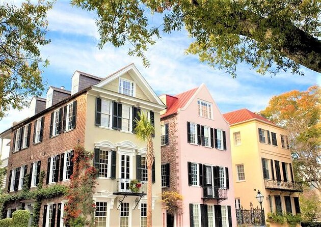 Charleston History Tour - Small Groups Only - History & Alleyways - Quick take: what you’ll notice right away