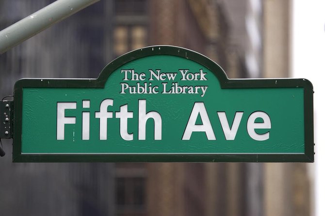 Christmas in New York: Private Holiday History Tour - Key moments worth planning for