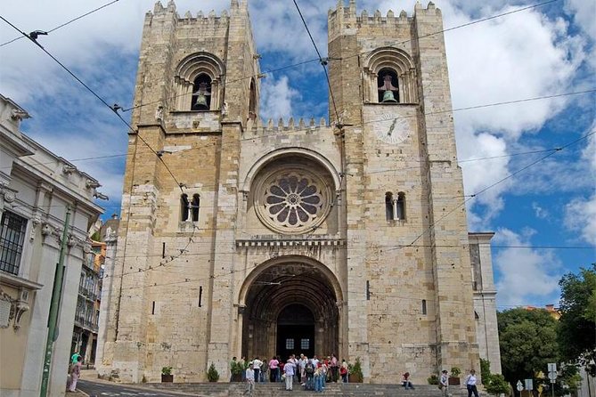 City Tour, wonders of ancient Lisbon through the monuments - Alfama: Fado’s supposed birthplace area and a ginjinha moment