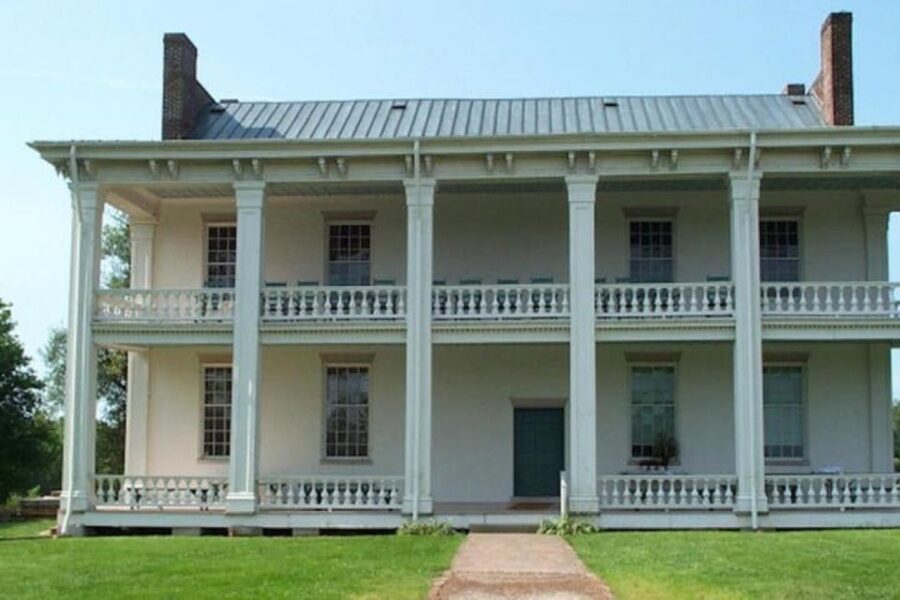 Civil War History Tour – The Battle of Franklin, Tennessee - Carnton Plantation: When Architecture Holds the Weight of War