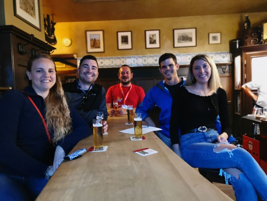 Cologne: Old Town Beer History Tour - The Beer-Service Detail: Why Cologne Feels Different